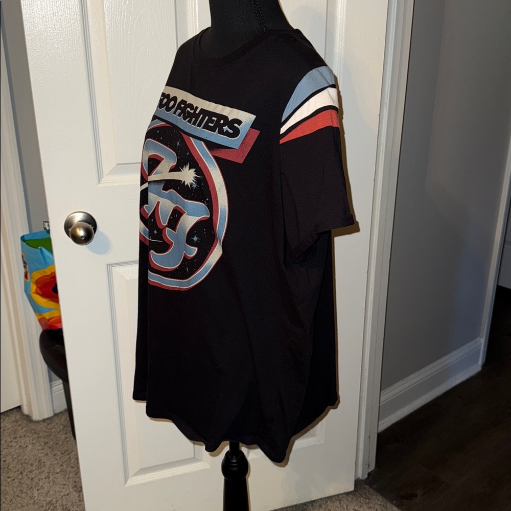 π€TORRID BLACK FOO FIGHTERS TOP SIZE 3Xπ€ - Picture 4 of 9